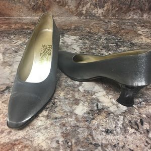 Gorgeous Salvatore Ferragamo gun metal pumps